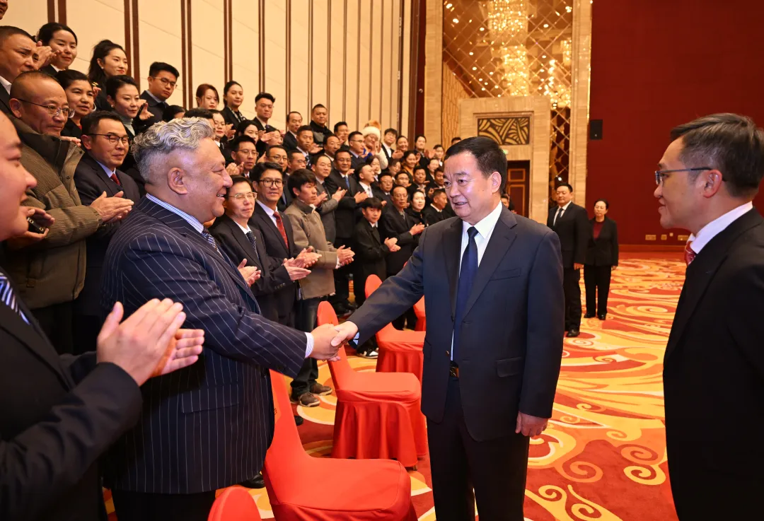 �����������������ʮ�ֻ�����ȫ����Ա����������