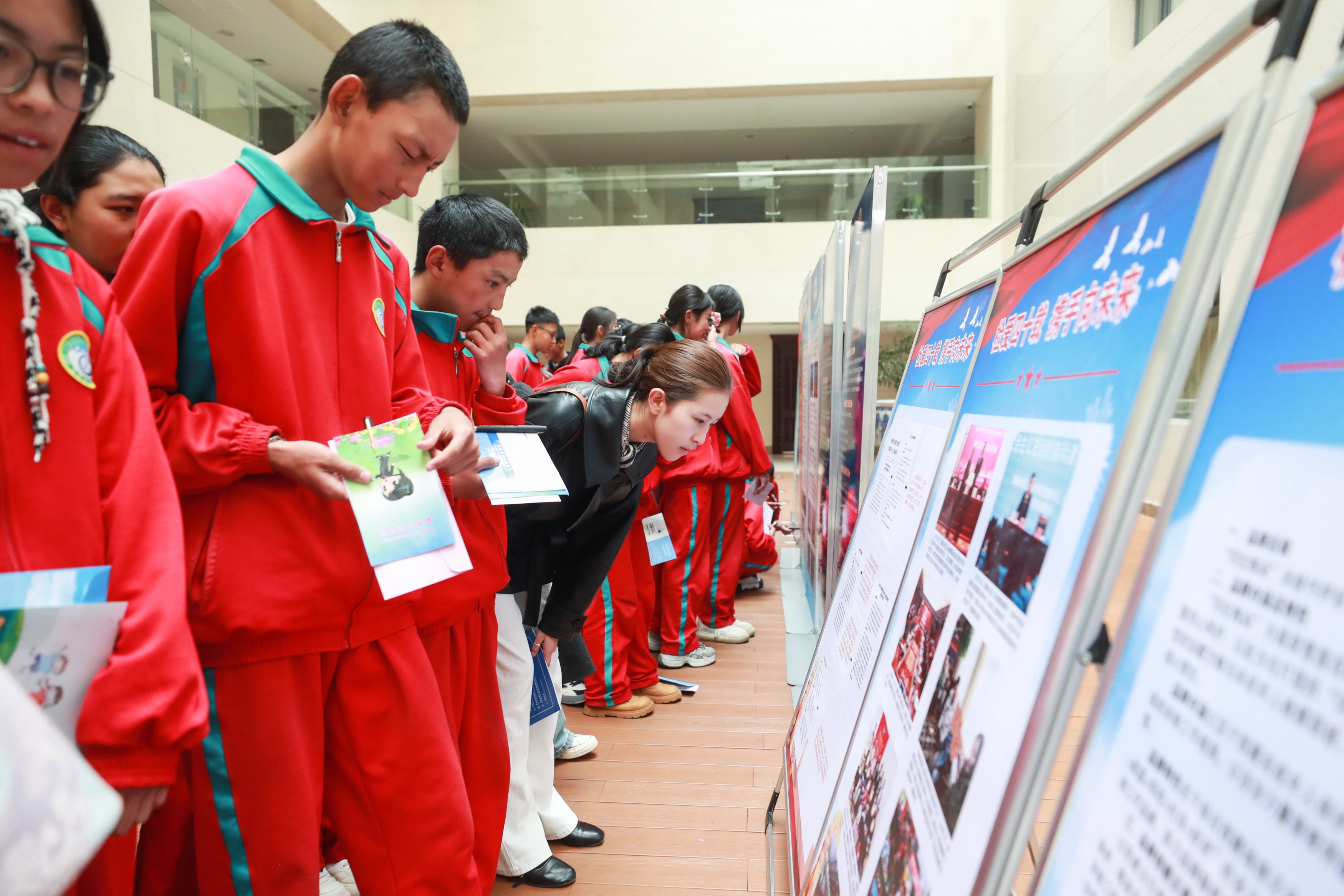 AT2I6389_副本.jpg