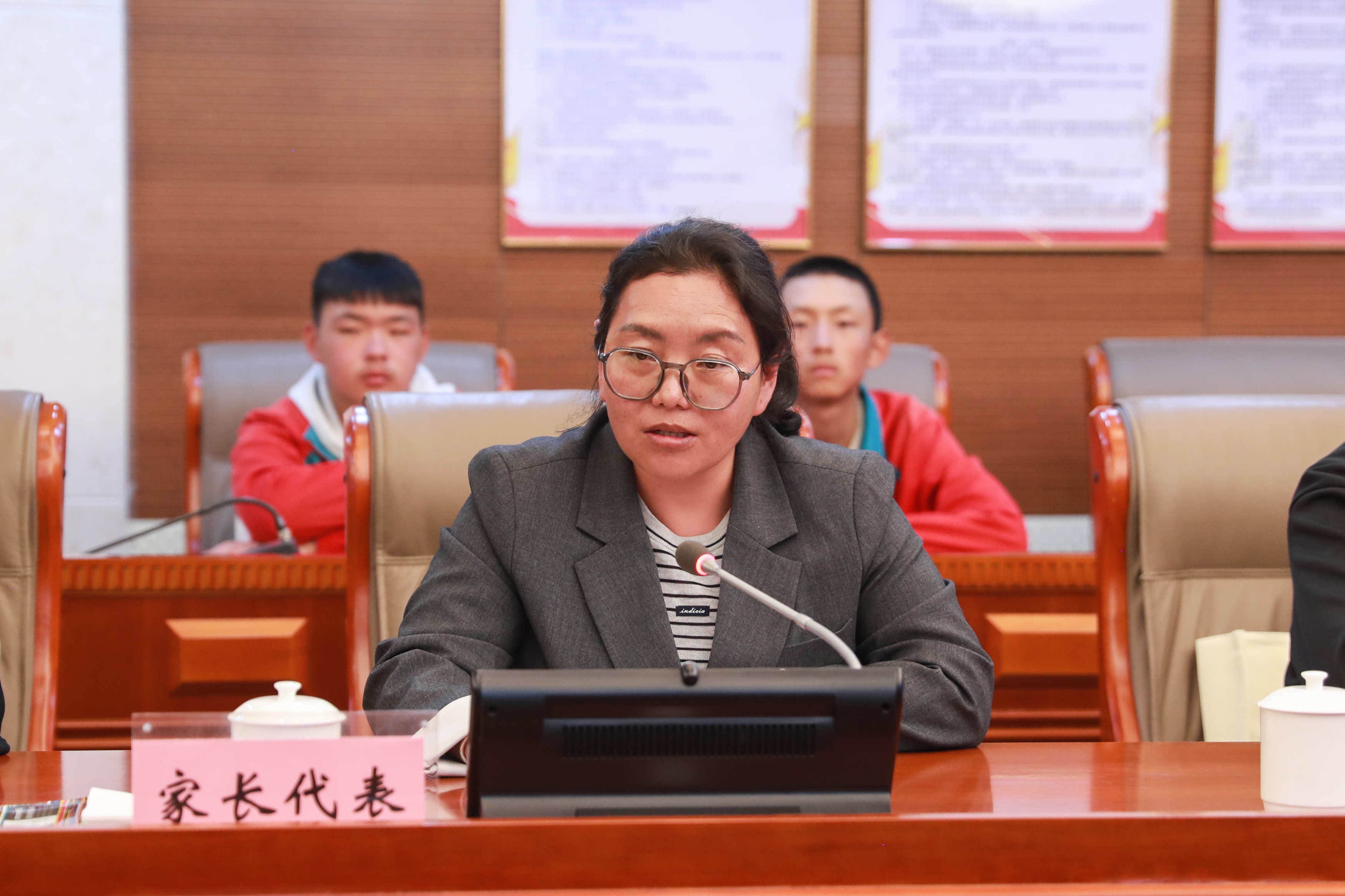 AT2I6959_副本.jpg